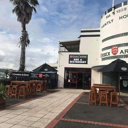 Essex Arms Motel Huntly Exterior photo